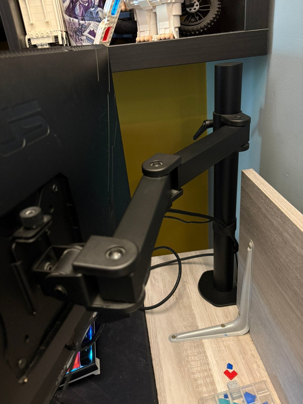 Monitor arm, Computers en Software, Ophalen, Zo goed als nieuw