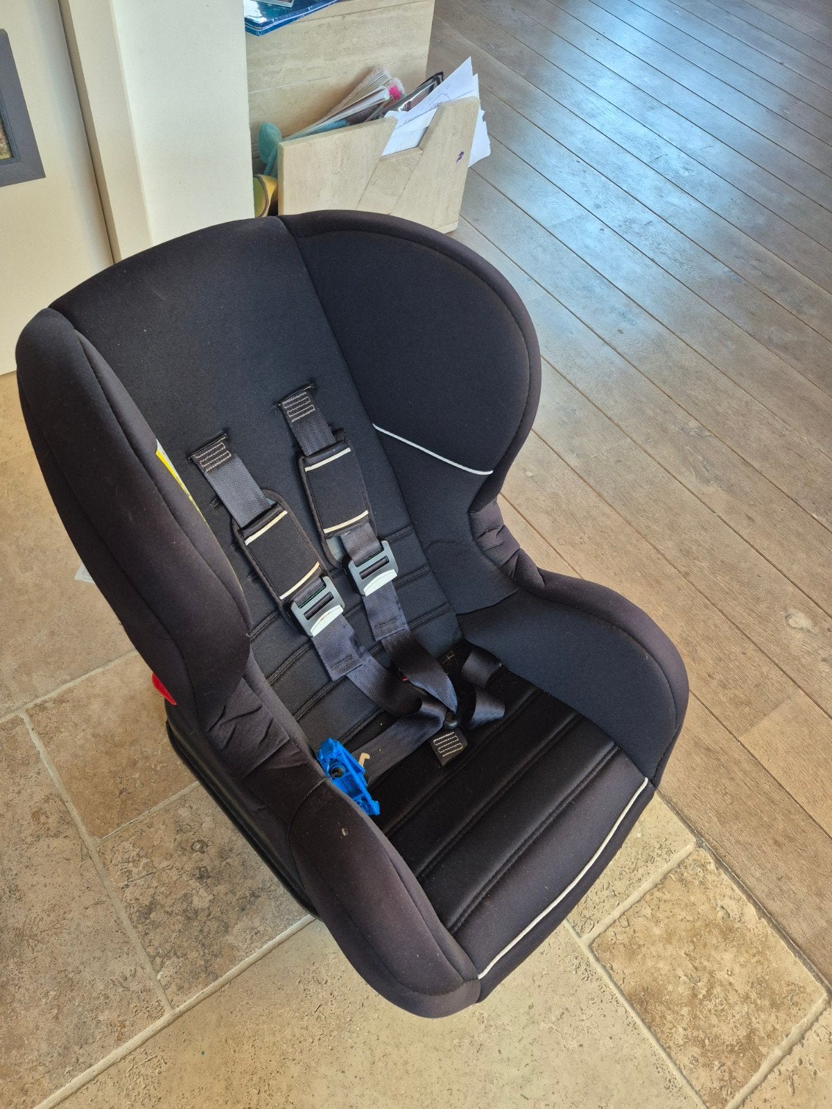 kinder baby autostoel 0-18kg, Kinderen en Baby's, Ophalen, Zo goed als nieuw, 0 t/m 18 kg, Autogordel