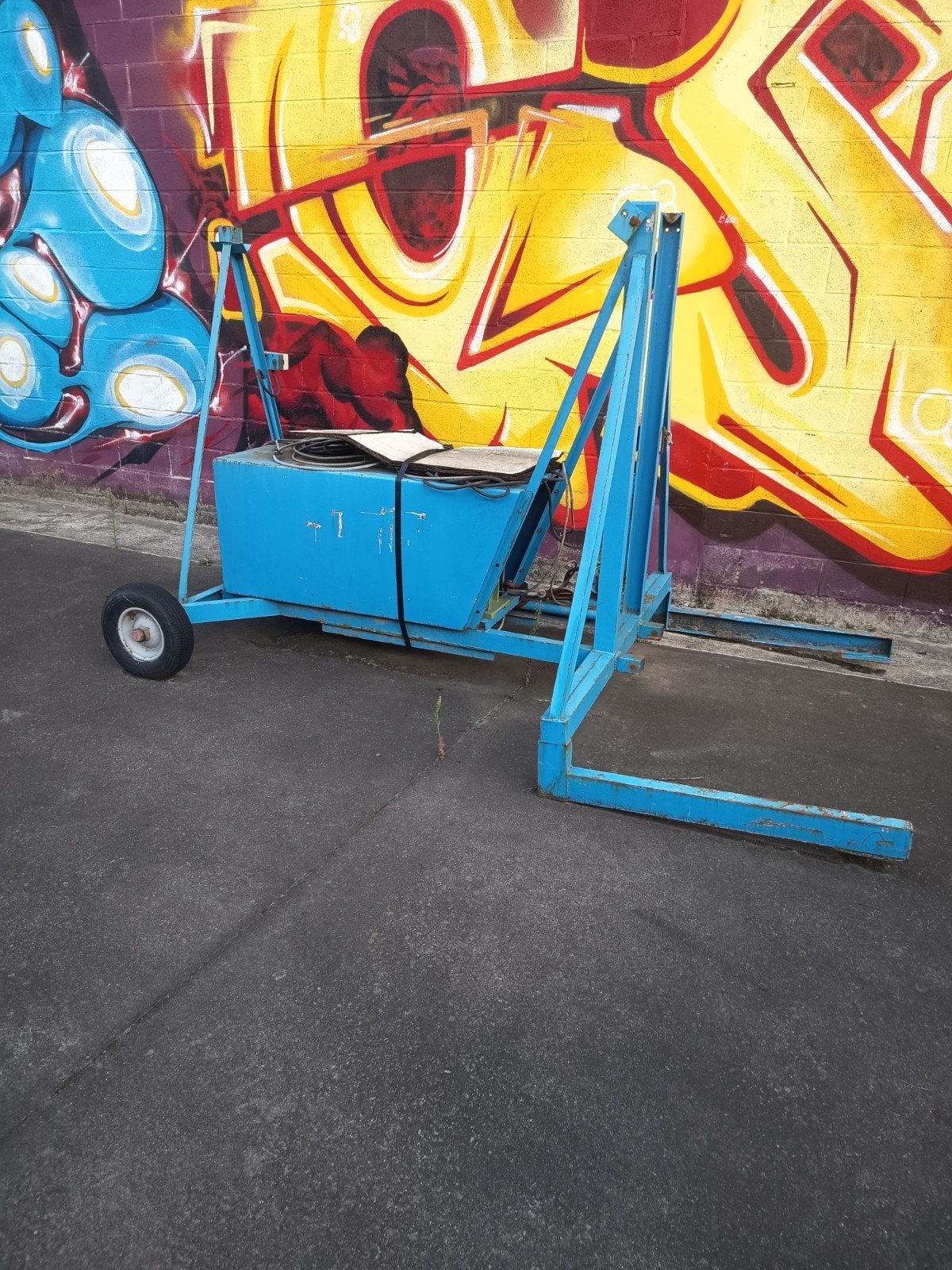 Bouwlift 400kg, Bricolage & Construction, Treuils et Palans, Enlèvement, Utilisé, Électrique