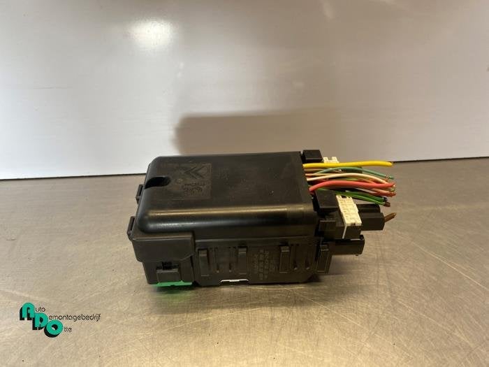 Boîte à fusibles d'un Toyota Pro-Ace (Pro-Ace 16-), -, 3 mois de garantie, Toyota, Utilisé