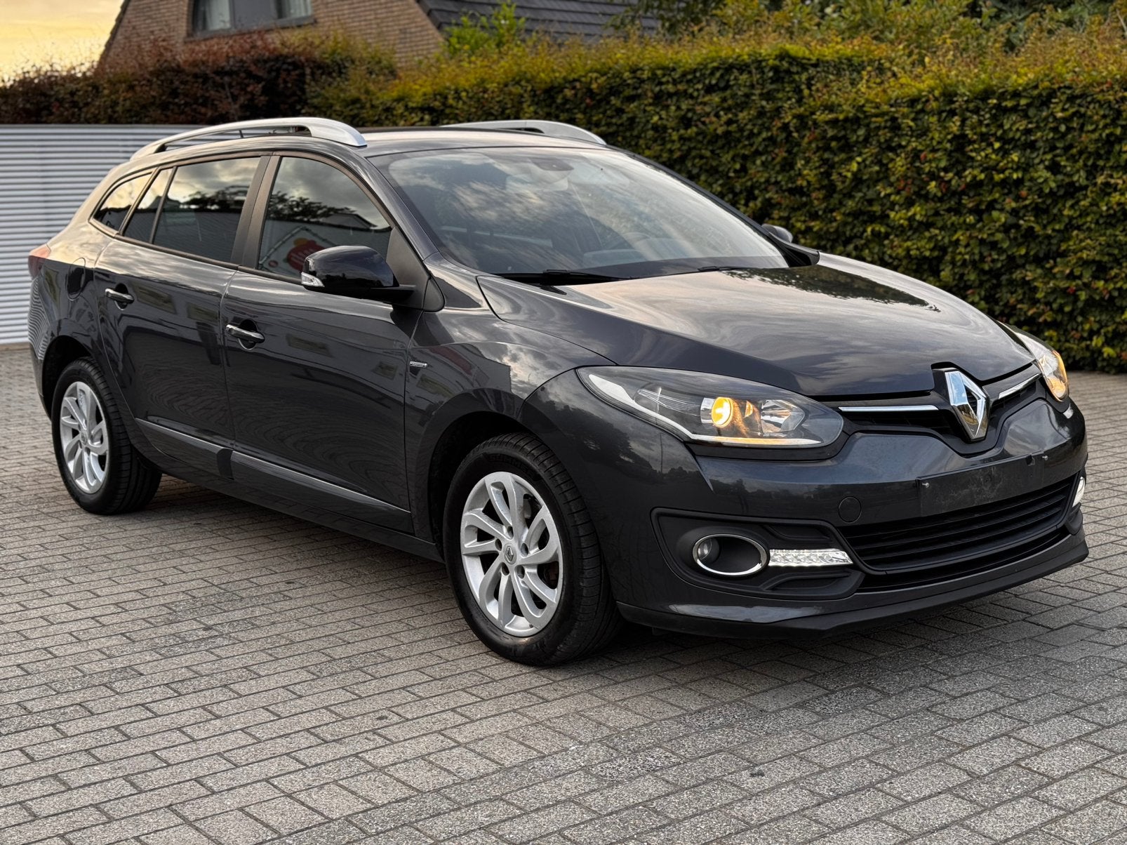 RENAULT MEGANE/FACELIFT ! /LIMITÉ ! APPROUVÉ VVK !, Autos, Renault, Particulier, Mégane, ABS, Airbags, Air conditionné, Alarme