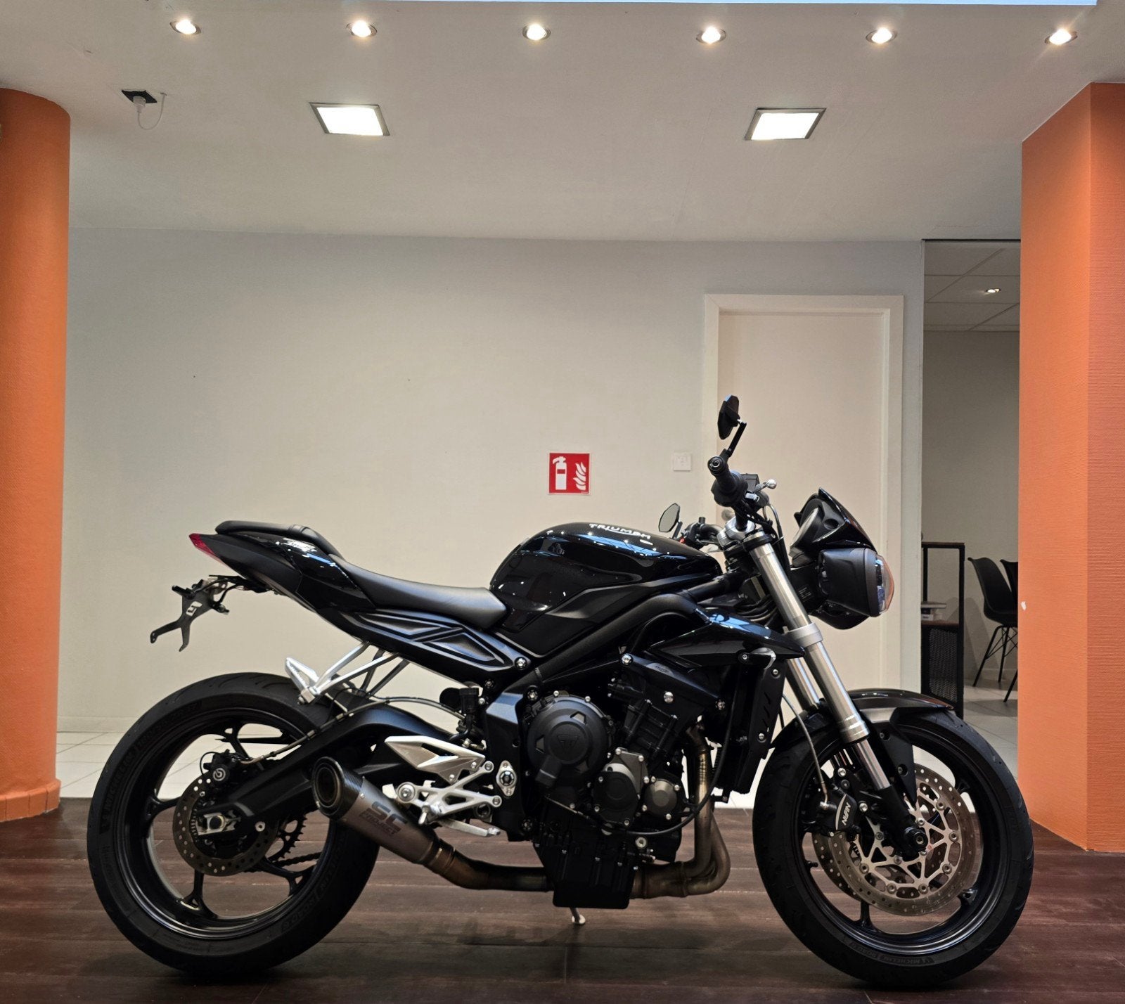 Triumph Street Triple 765**35kw**2018**10.299km**Garantie, Motos, Entreprise, 765 cm³, 12 à 35 kW, ABS