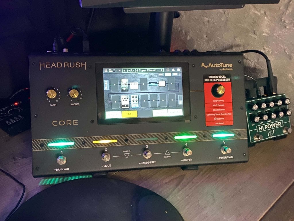 Noyau HeadRush, Musique & Instruments, Enlèvement