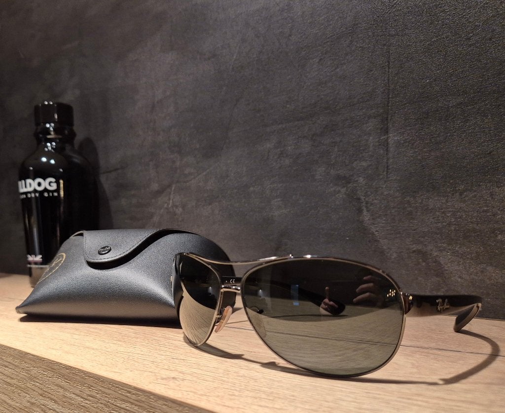 Lunettes de soleil Ray Ban noires, Enlèvement ou Envoi, Comme neuf, Ray-Ban, Lunettes de soleil