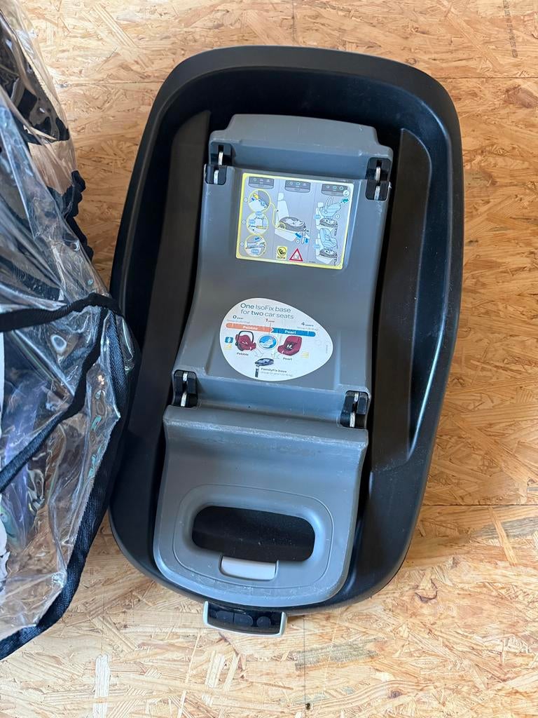 Famili fix maxi cosi, Ophalen, Zo goed als nieuw, Maxi-Cosi, Isofix