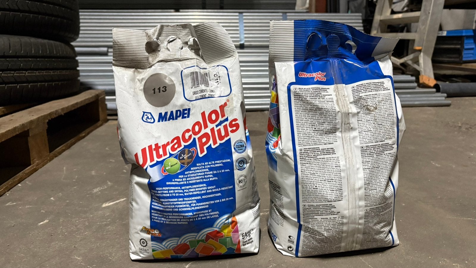 2x Mapei Ultracolor Plus voegmiddel 5 kg, Doe-het-zelf en Bouw, Tegels, Ophalen, Zo goed als nieuw