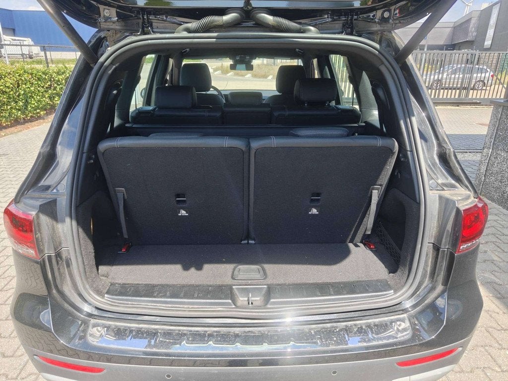 Mercedes-Benz GLB 180 d 7-zit/LED/WarmLeder/CAM/17"/GPS, Auto's, Mercedes-Benz, Gebruikt, 4 cilinders, Bedrijf, Diesel