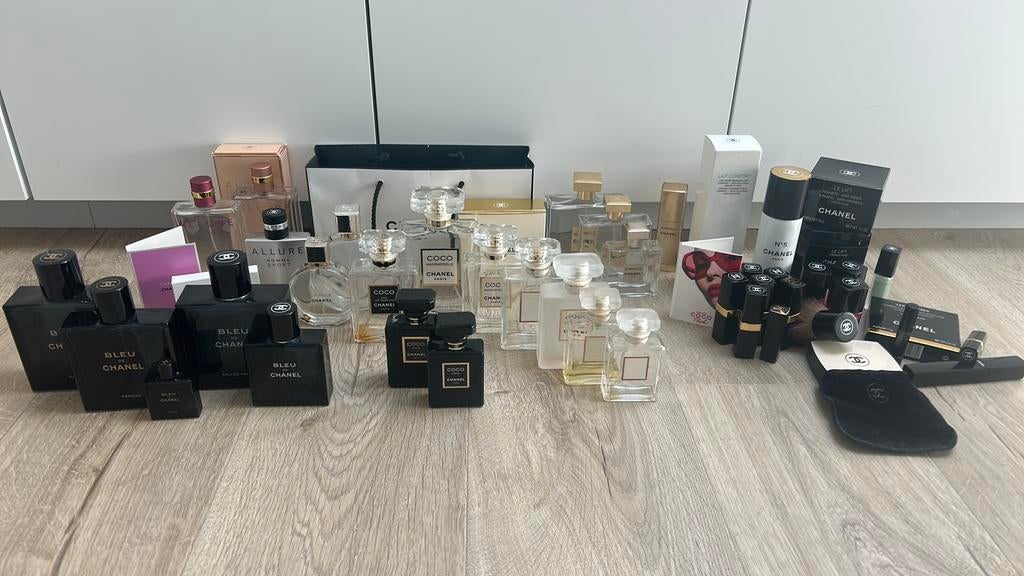 Verzameling Parfum flesjes & Make up Chanel, Ophalen of Verzenden, Gebruikt, Accessoires