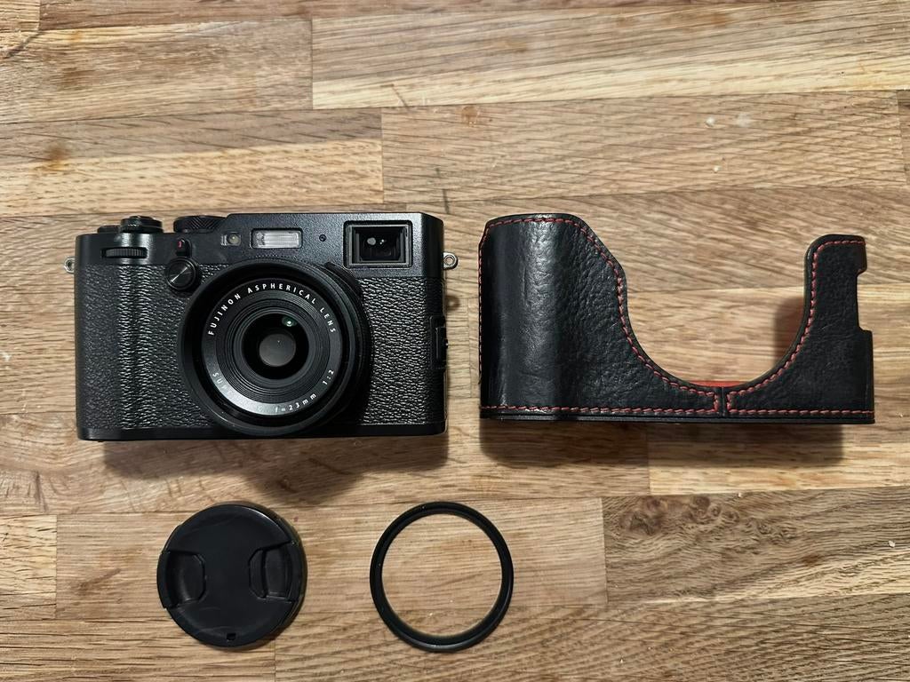 Fujifilm X100F + UV lens + Protectingcase, Audio, Tv en Foto, Ophalen, Zo goed als nieuw, Fuji
