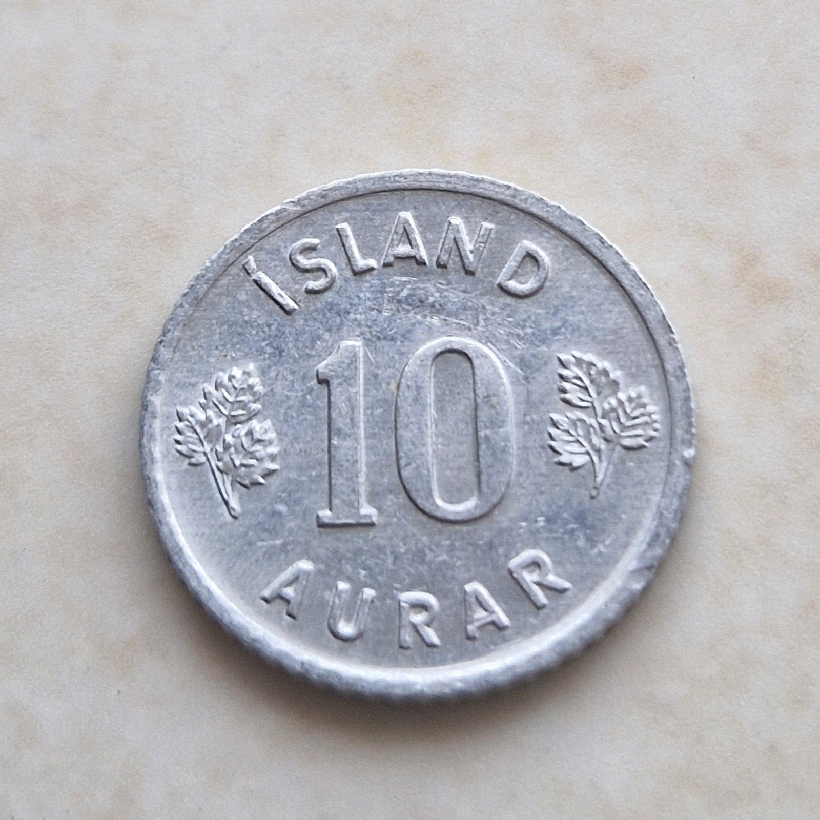 1974 Iceland , 10 Aurar Coin, Timbres & Monnaies, Enlèvement ou Envoi