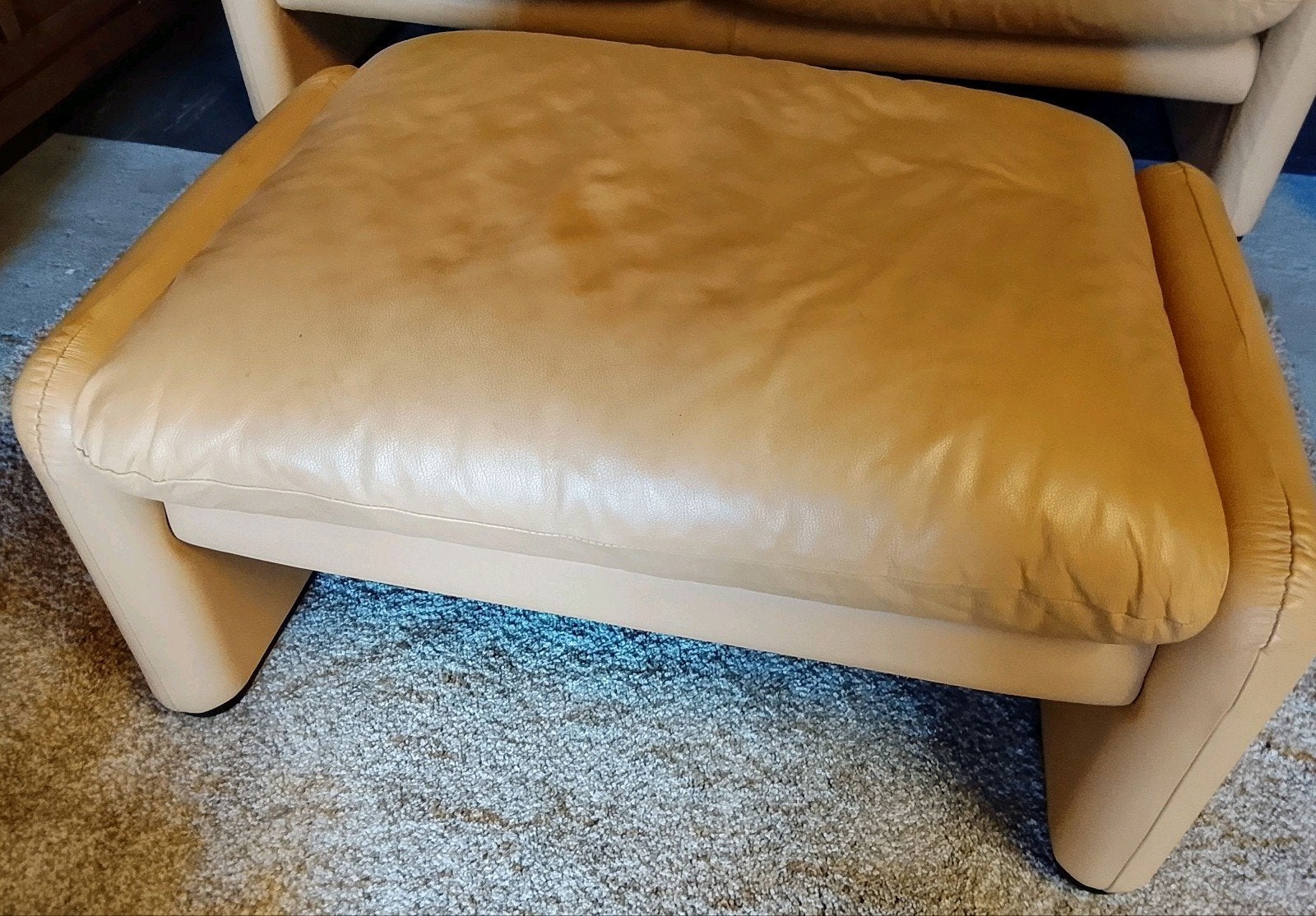 Cassina Maralunga regio Kortrijk, Ophalen
