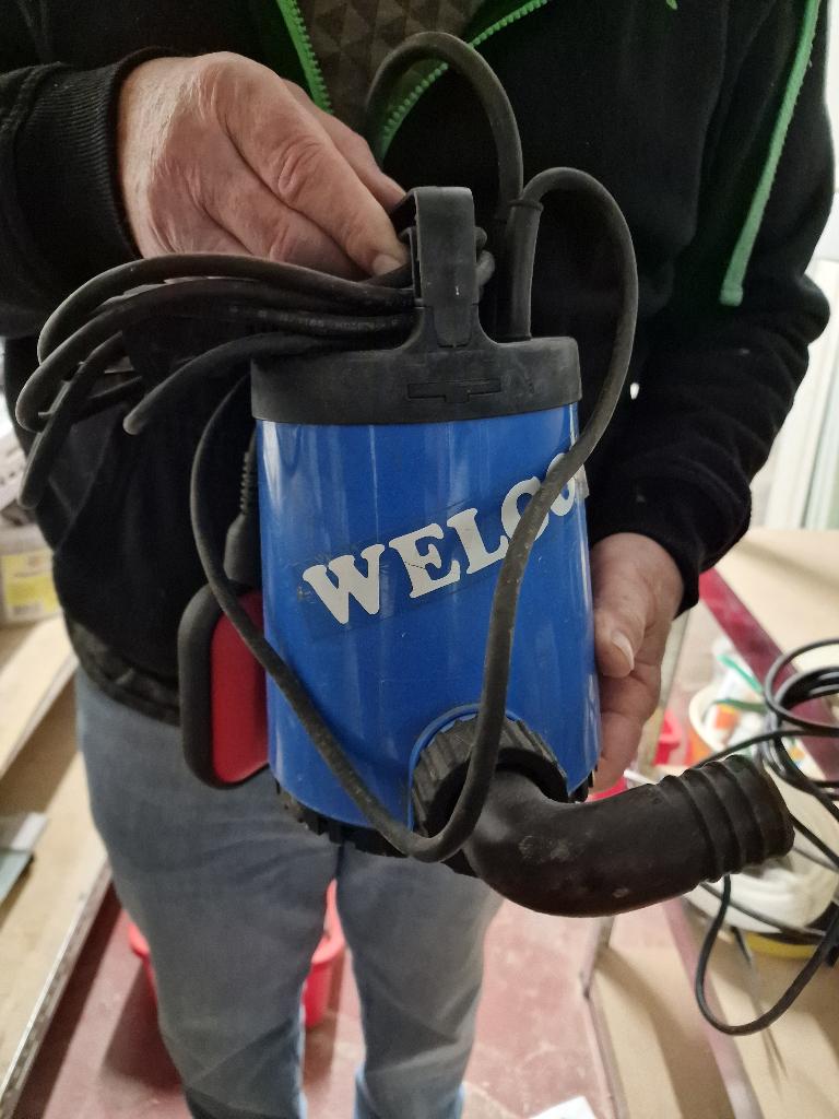 Dompelpomp Weco, Tuin en Terras, Waterpompen, Ophalen, Gebruikt, Elektrisch, Dompelpomp