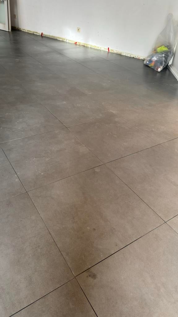 Grijze tegels 60x60 8.5mm dik 36m2, Enlèvement, Comme neuf