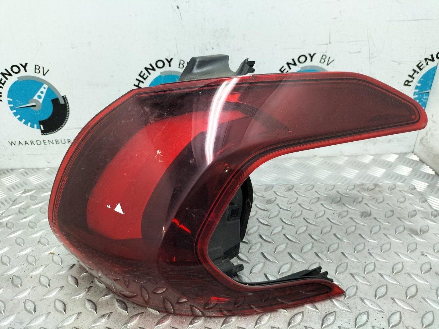 PEUGEOT 2008 Pug 2008 GT Line  ACHTERLICHT R 2018, Ophalen of Verzenden, Gebruikt, Stiba lid