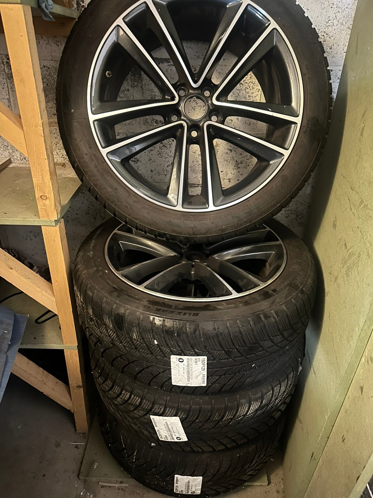 Pneu d'hiver BMW 745 e 245/45/R 19 4 pièces, Autos : Pièces & Accessoires, Enlèvement, Jante(s)