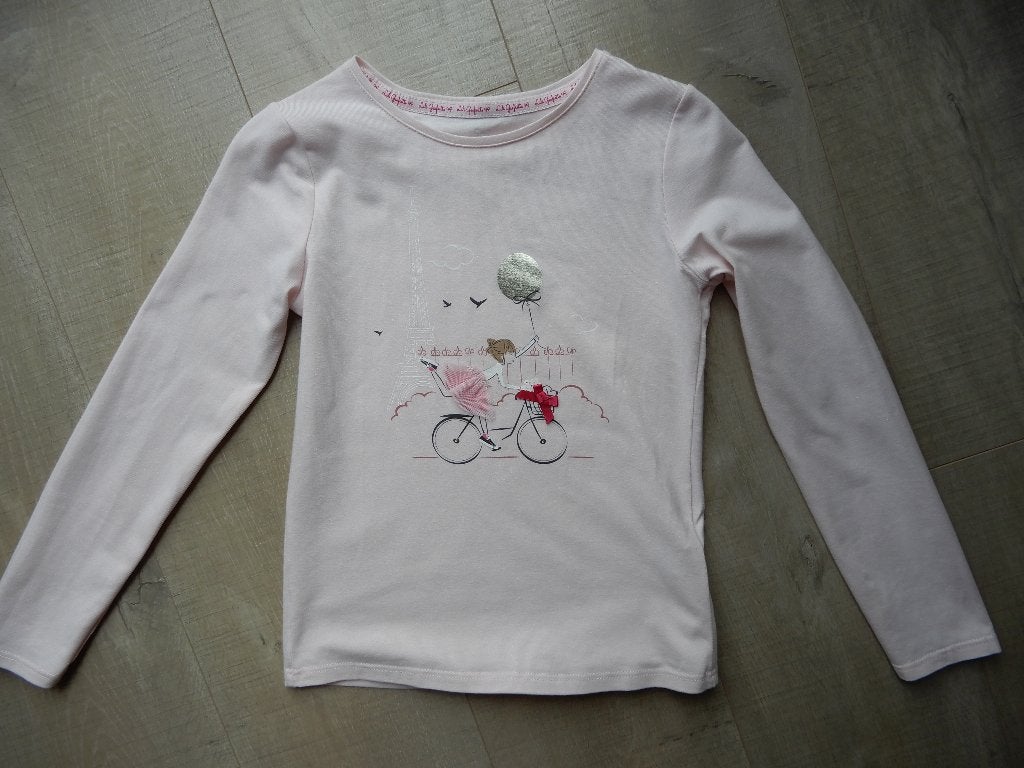 T-shirt 8 ans Lili Gaufrette, Enfants & Bébés, Enlèvement ou Envoi, Chemise ou À manches longues, Lili Gaufrette, Comme neuf