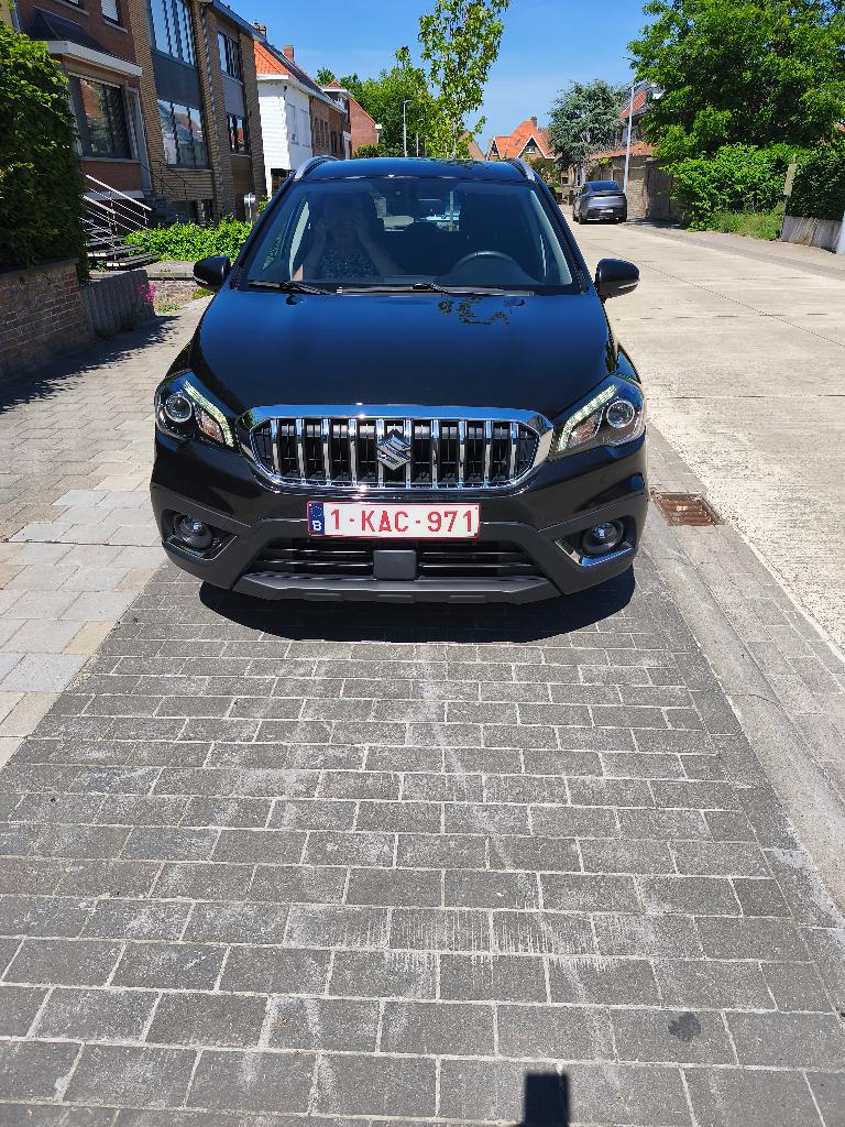 Suzuki, Auto's, Voorwielaandrijving, Stof, SX4, Zwart