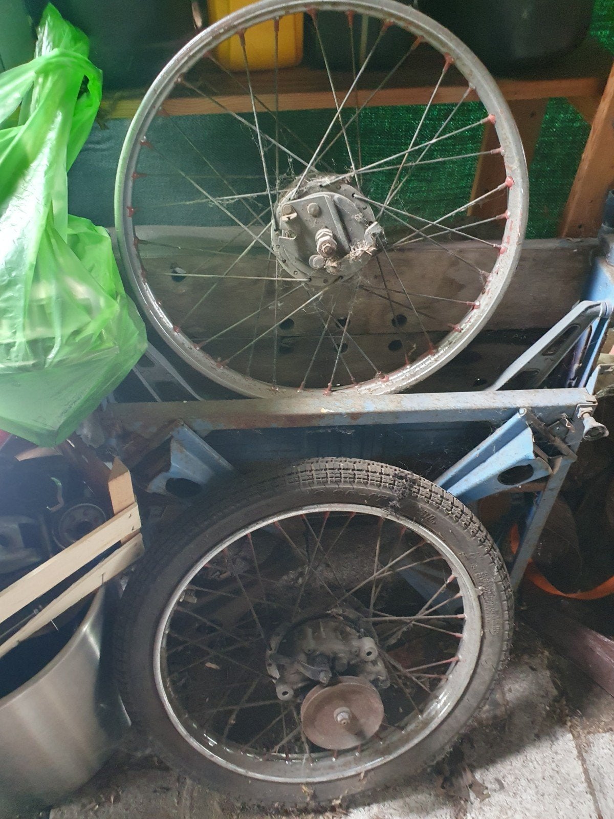 Honda Camino Wielen, Ophalen