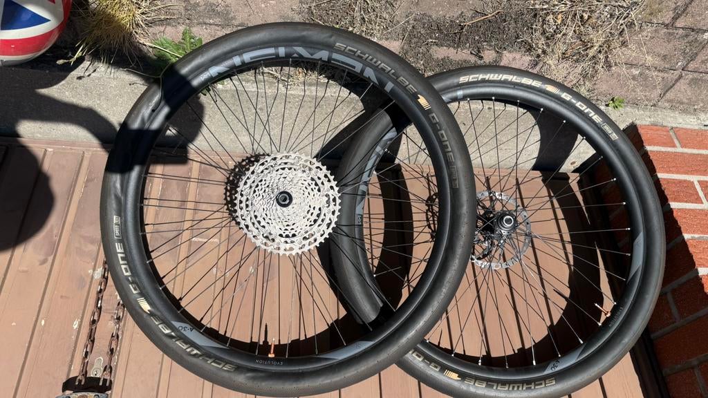 Newmen evolution sl a30 wielser, Fietsen en Brommers, Ophalen, Zo goed als nieuw