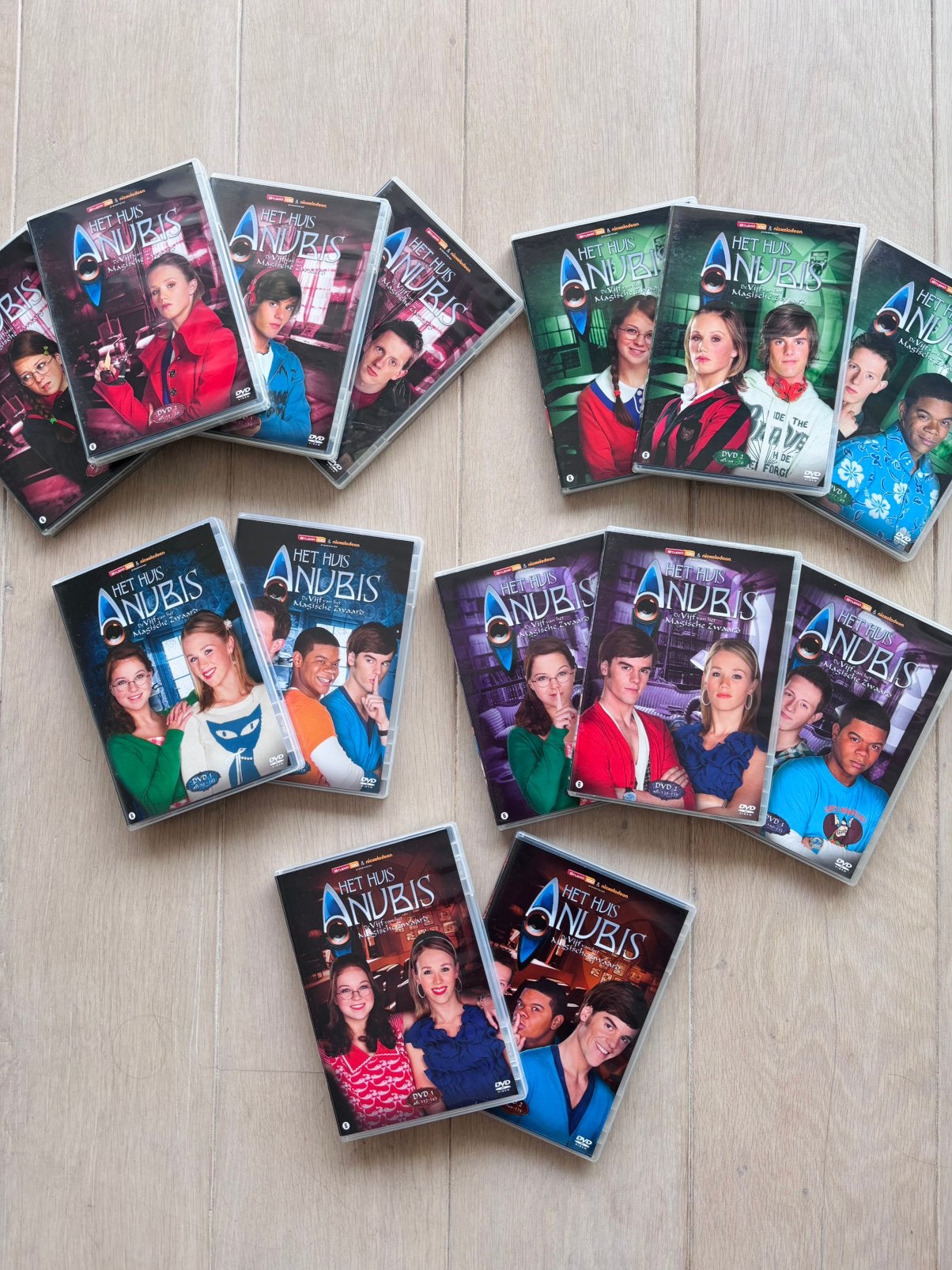 Het Huis Anubis: De vijf van het magische zwaard (compleet), Cd's en Dvd's, Dvd's | Tv en Series, Alle leeftijden, Zo goed als nieuw