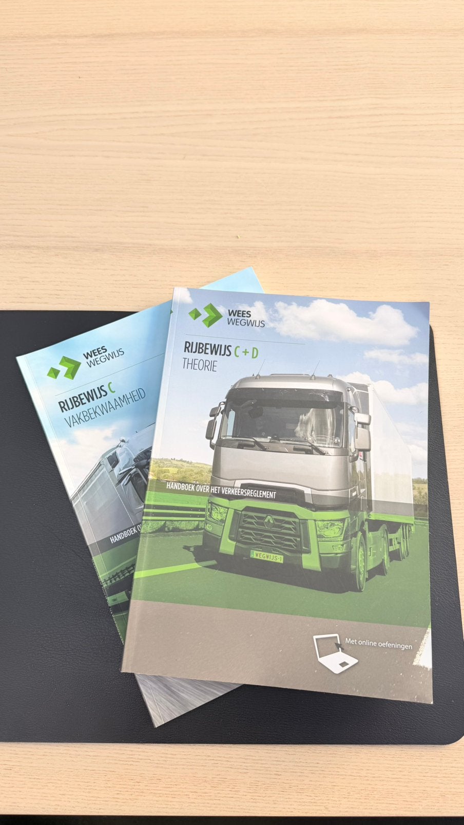 Theorie boeken rijbewijs C + D, Boeken, Ophalen of Verzenden, Zo goed als nieuw