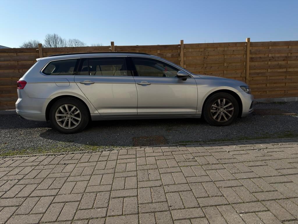 Volkswagen Passat Variant SW 1.6 TDi SCR Style Business DSG, Auto's, Automaat, Stof, 4 cilinders, 1600 cc
