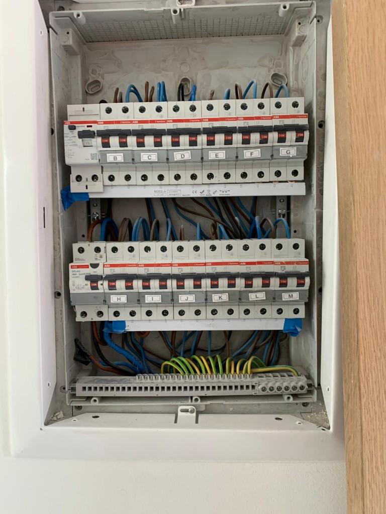 #électricien pro #mise in overeenstemming met 0494233901, Doe-het-zelf en Bouw, Overige Doe-Het-Zelf en Bouw, Nieuw, Ophalen of Verzenden