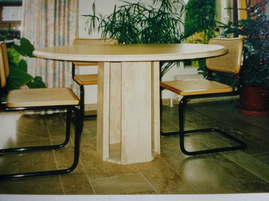 Table en travertin, Maison & Meubles, Contemporaine, Cinq personnes ou plus, Rond, Comme neuf