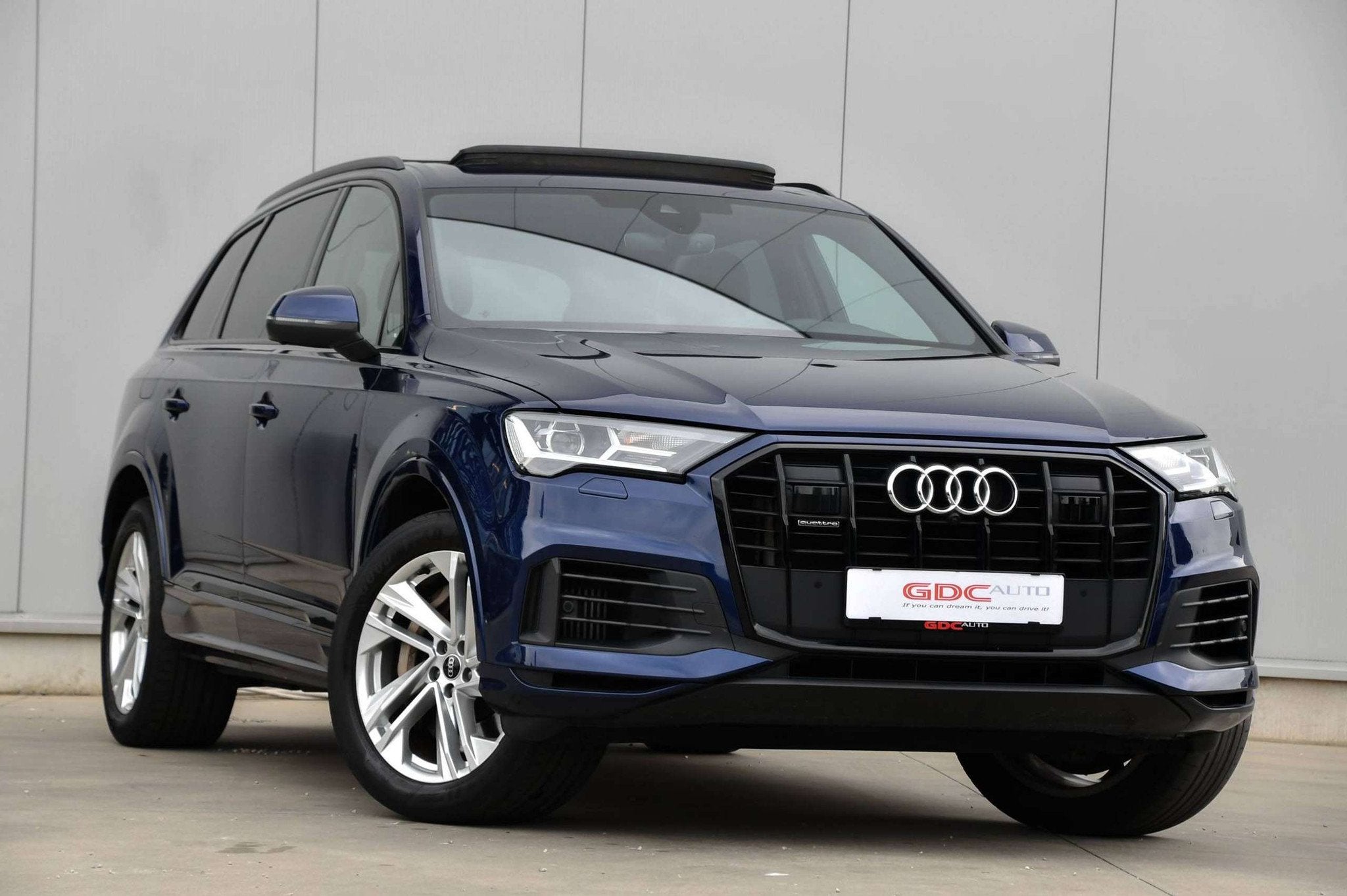 Audi Q7 Q7 55 TFSi e Quattro l Pano Dak l 360 Cam l ACC, Auto's, Gebruikt, Blauw, Leder, Bedrijf