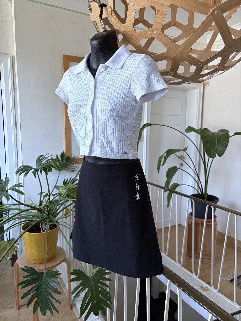 Pimkie zwart rokje met Japanse symbolen, maatje S, Vêtements | Femmes, Jupes, Enlèvement ou Envoi, Taille 36 (S), Comme neuf, Pimkie