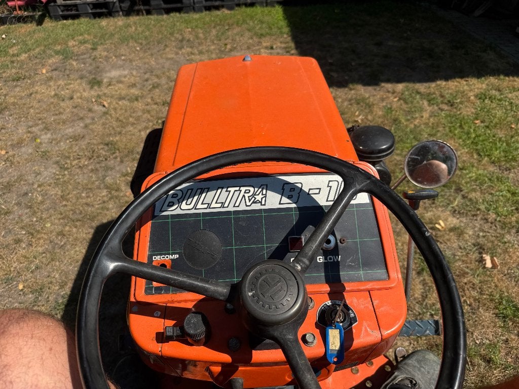 tractor Kubota 4x4 type bultra B10met trekhaak, Zakelijke goederen, Landbouw | Tractoren, Ophalen