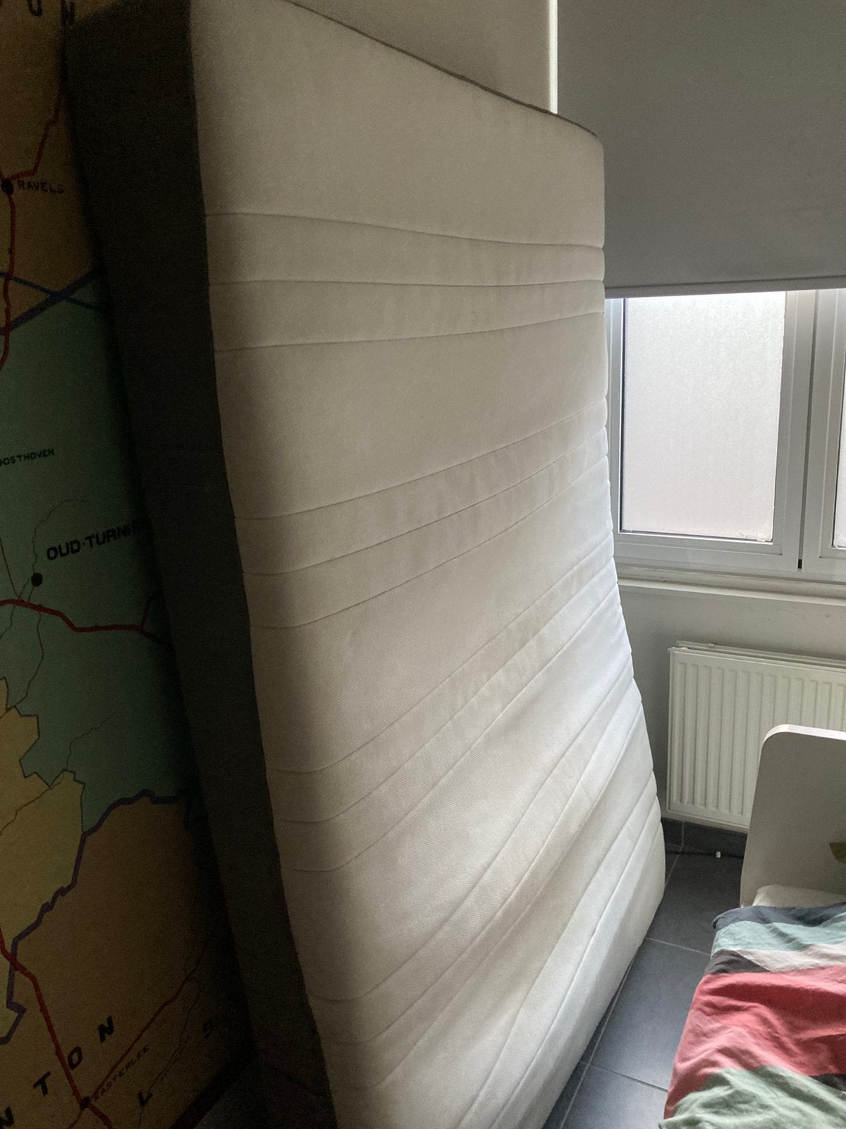Matras weg wegens nieuwe afmeting 2 meter op 1.40 m, Huis en Inrichting, Ophalen, Gebruikt