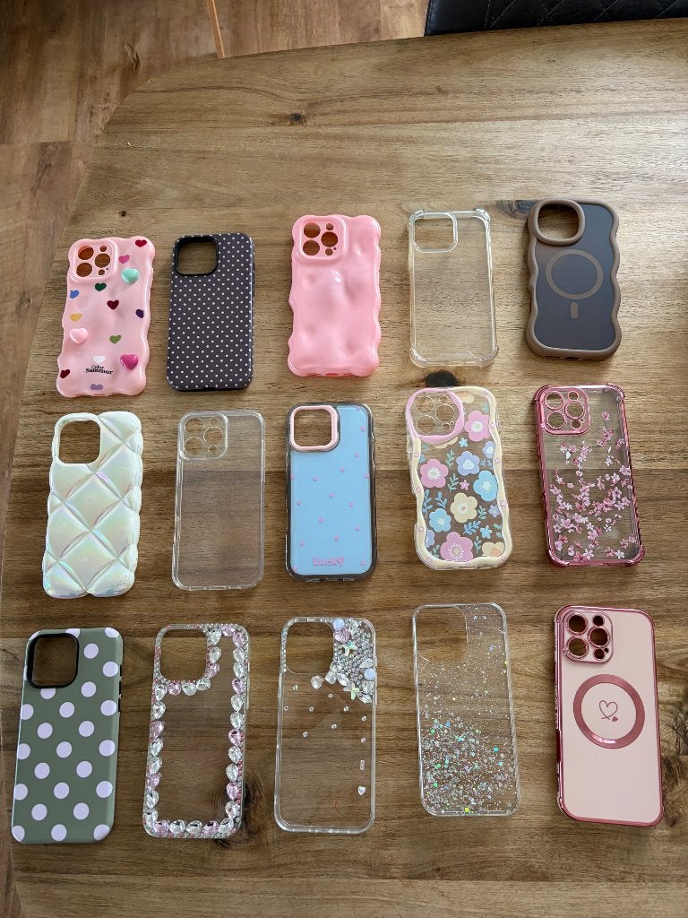 iPhone 16 pro max hoesjes, Enlèvement, Comme neuf, IPhone 16 Pro Max, Housse ou Sac