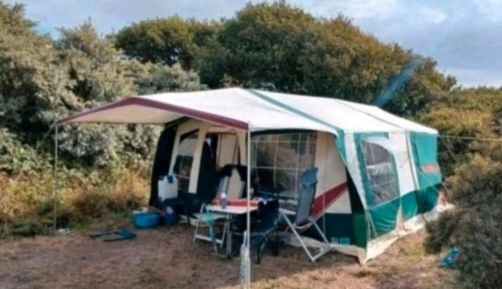 Mooie ruime Jamet Trigano met voortent,luifel en bermkeuken!, Caravans en Kamperen, Ophalen, Trigano, Aanwezig, Tot en met 6