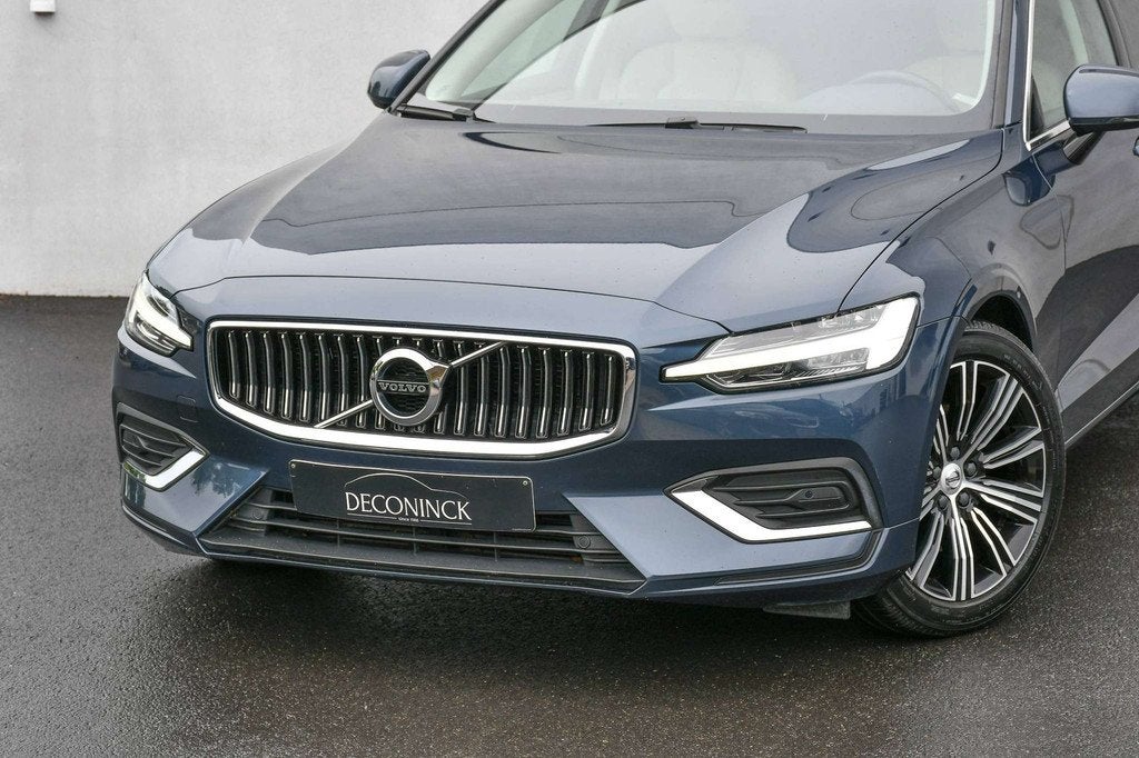 Volvo V60 V60 2.0 D3 *PANO*ELEK SEATS*ELEK TRKEHAAK*MEMORY*C, Auto's, Automaat, 1826 kg, Gebruikt, 4 cilinders