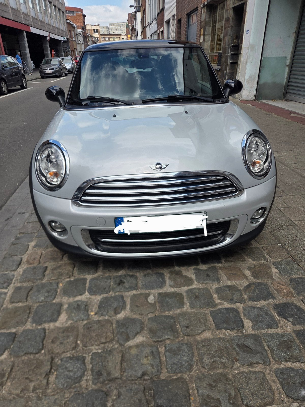 MINI COOPER 1.6 ESSENCE DE 2013 APPROUVÉE POUR LA VENTE, Autos, Mini, Argent ou Gris, Euro 6, Boîte manuelle, Particulier