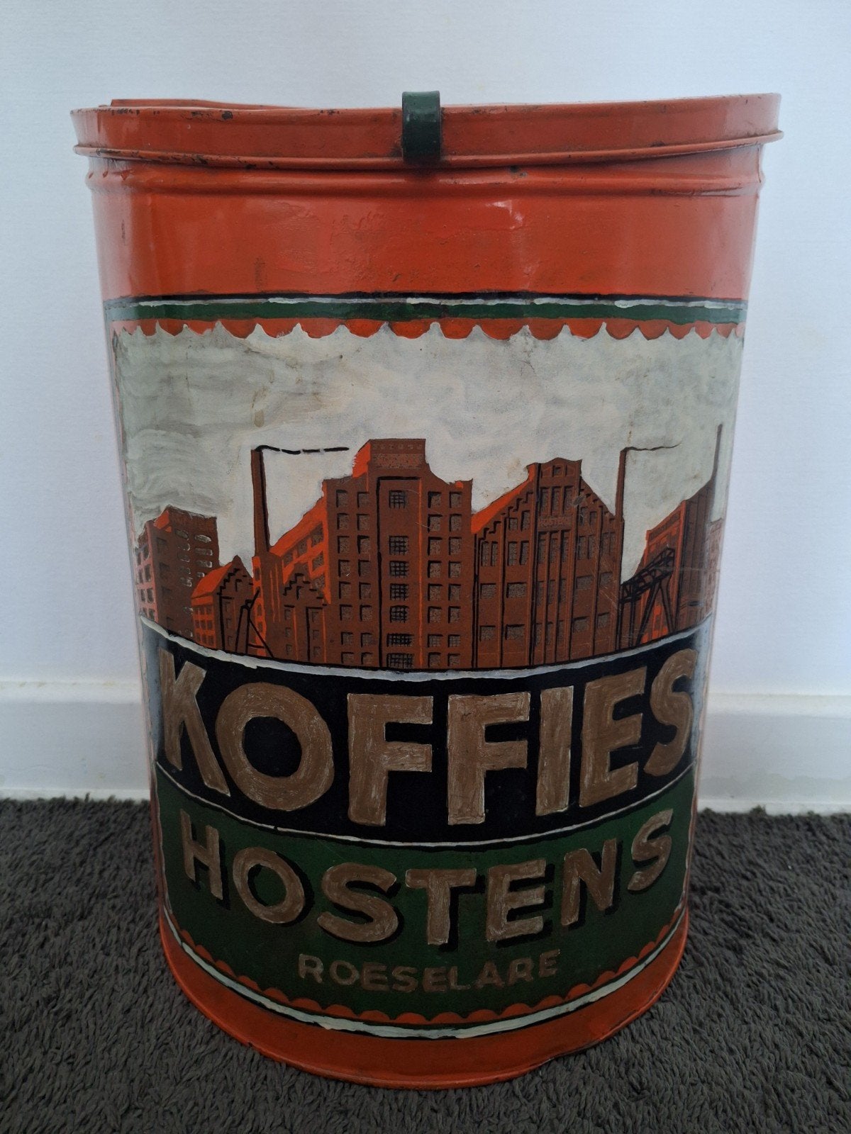 Oud groot koffieblik koffies Hostens Roeselare 49cm hoog, Ophalen of Verzenden