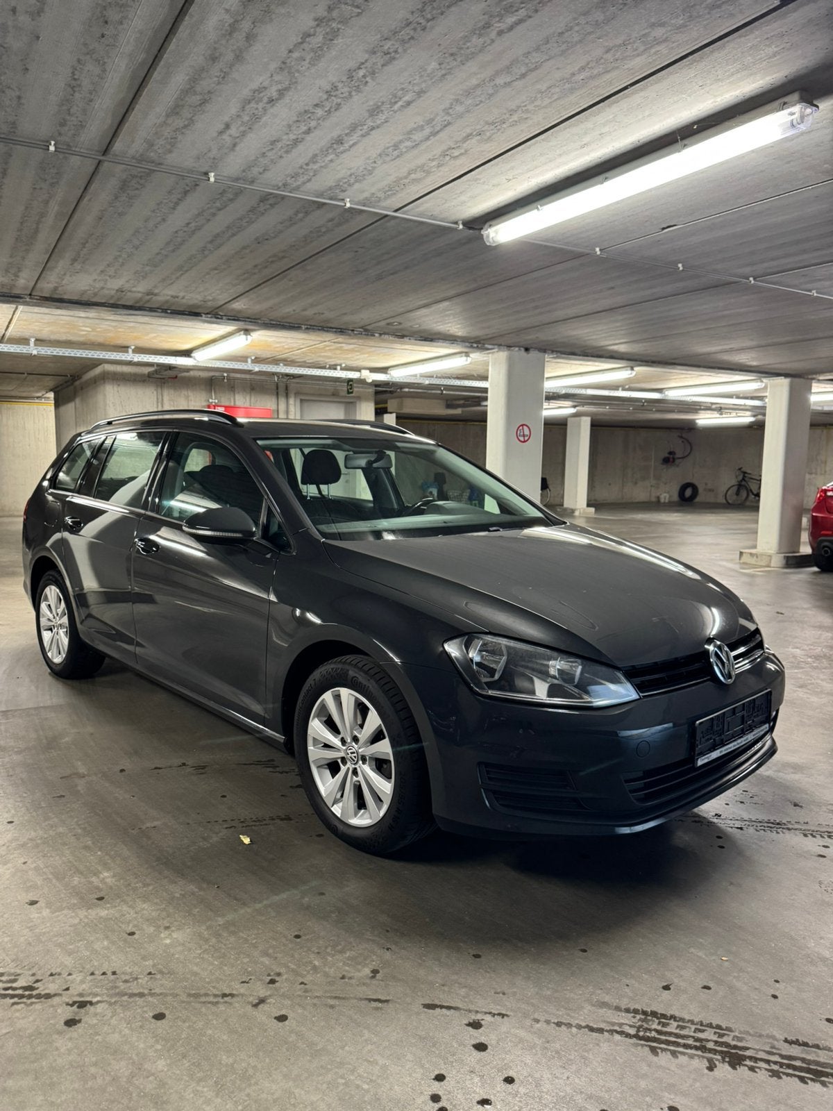 Volkswagen Golf 7 Variante 1.2 TSI 2014 — 165 000 km, Argent ou Gris, Achat, Boîte manuelle, Entretenue par le concessionnaire