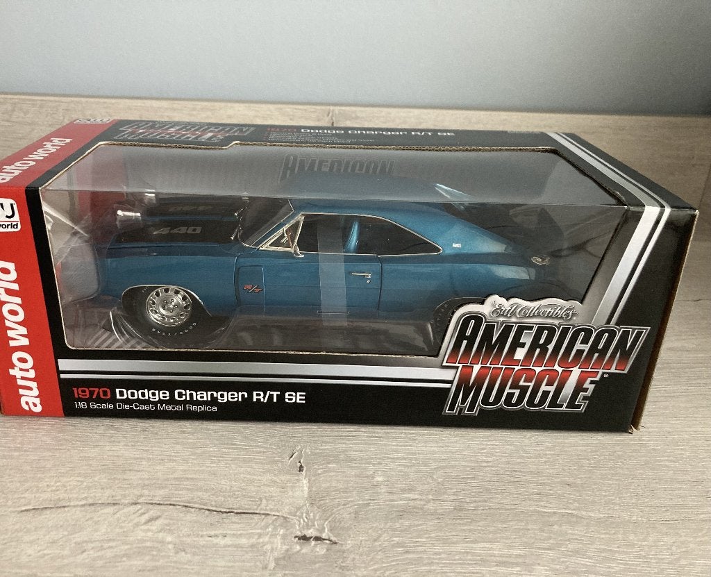 '70 Dodge Charger R/T SE 1/18 Autoworld, Enlèvement ou Envoi, Comme neuf, Voiture, Autres marques