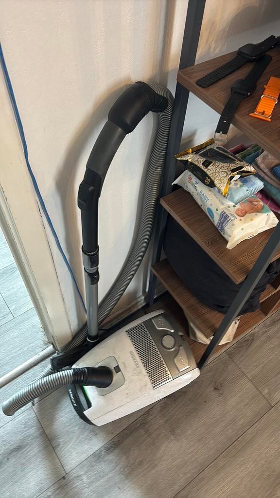 Aspirateur a file, Ophalen, Zo goed als nieuw