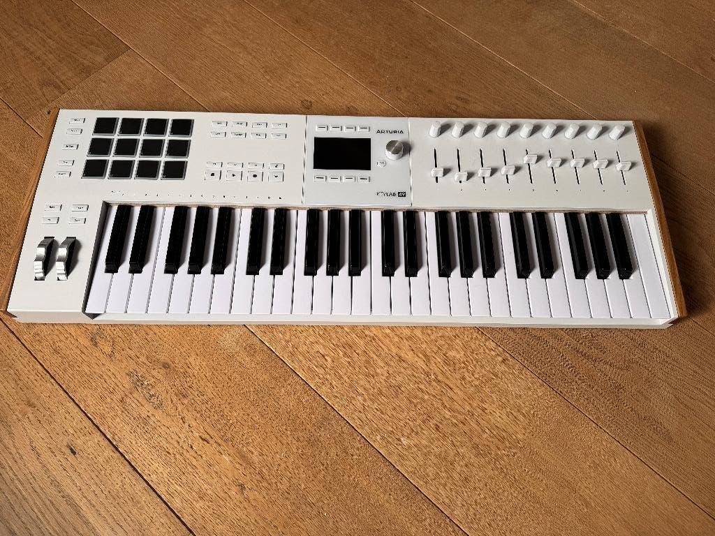 Arturia Keylab 49 Mk3, Muziek en Instrumenten, Midi-apparatuur, Zo goed als nieuw, Ophalen of Verzenden