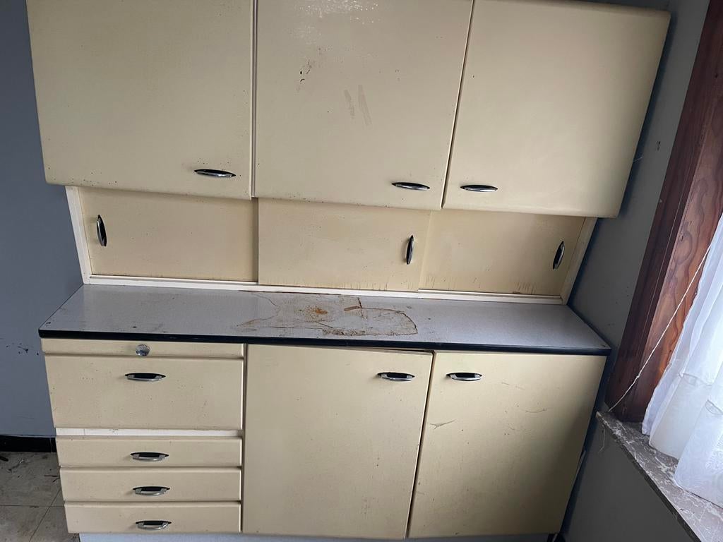 Oude buffetkast, Ophalen, Gebruikt