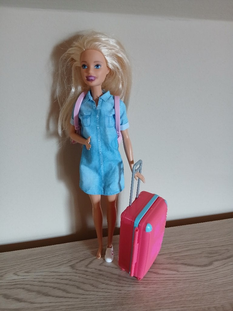 Barbie met reiskoffer, Ophalen, Zo goed als nieuw, Barbie
