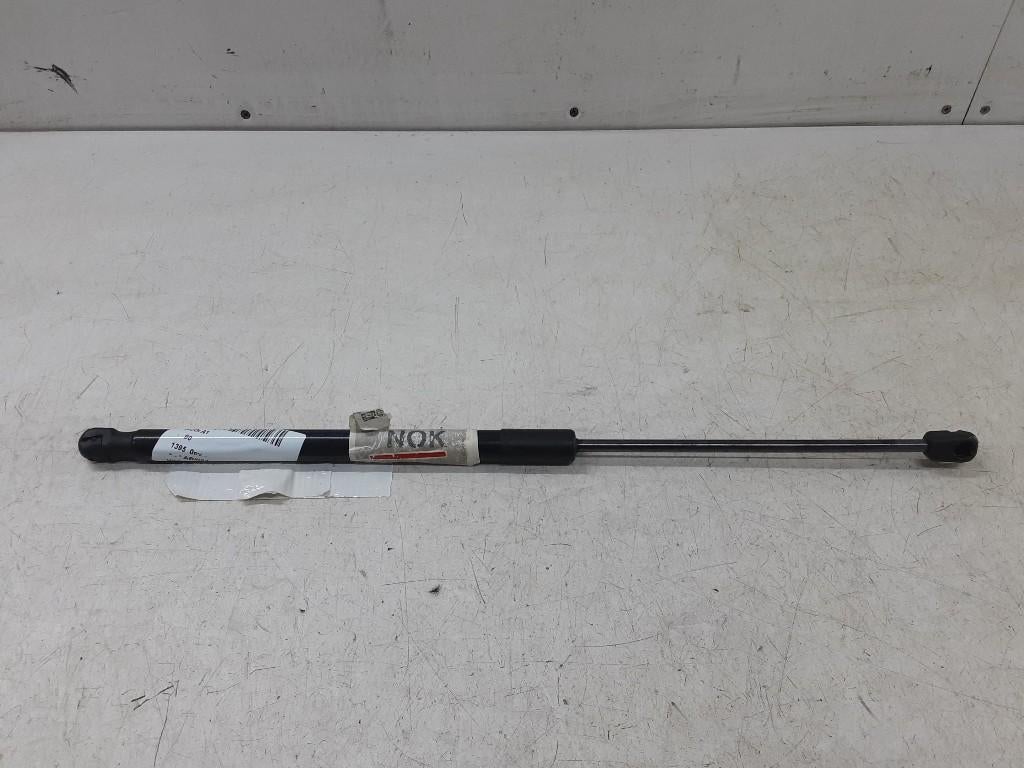 VERIN A GAZ Audi A1 (8X1 / 8XK) (8X3827552), Autos : Pièces & Accessoires, Mevr. I. Hauben, Audi, Utilisé, Rue de l'Espoir 34 34
4030  GRIVEGNÉE, BE