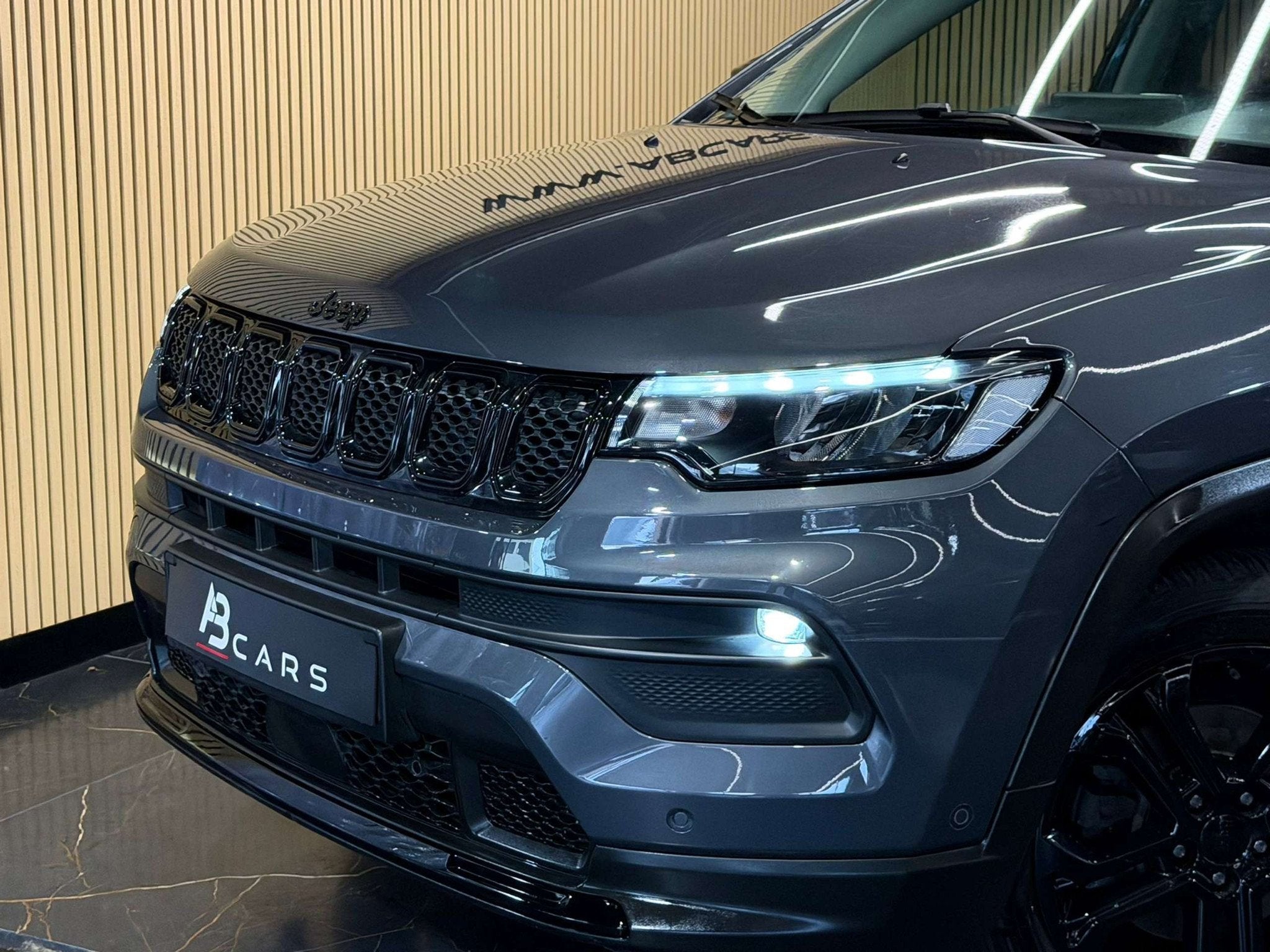 Jeep Compass 1.3 Turbo 4x2 Longitude * GARANTIE 12 MOIS * 1E, Auto's, Gebruikt, Handgeschakeld, 5 deurs, 131 pk