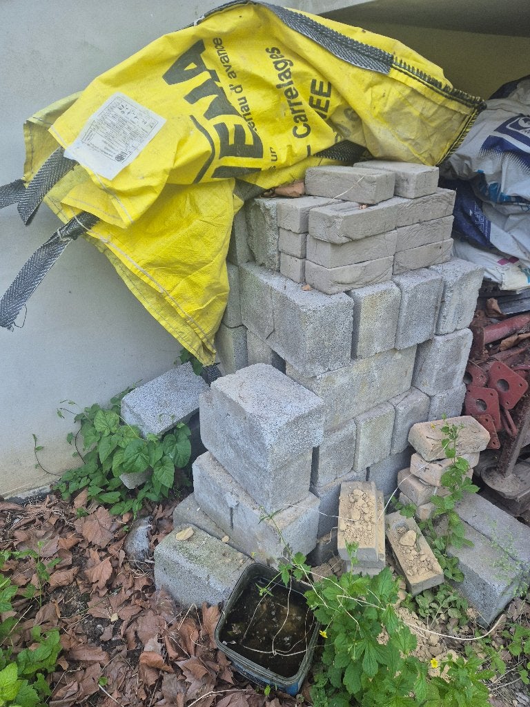 Bloc béton, Enlèvement, Comme neuf, Béton