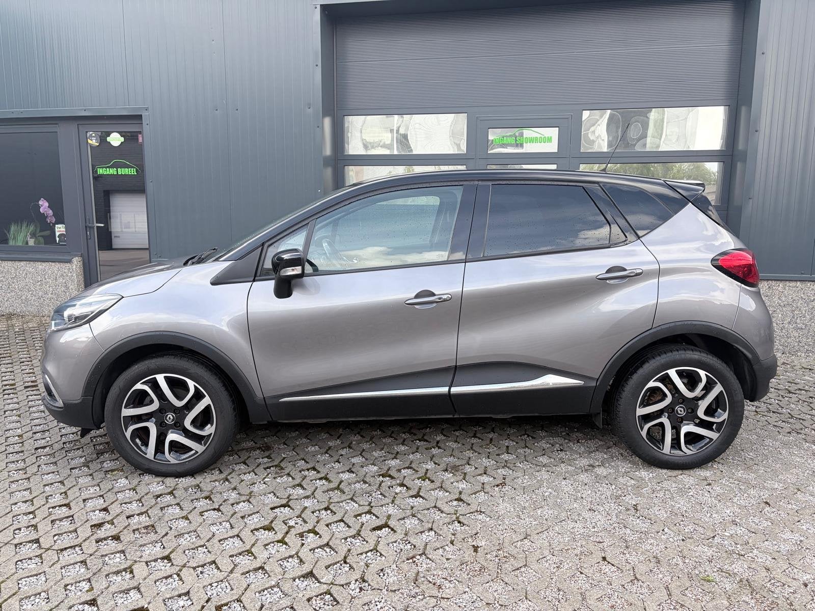 Renault Captur 1,2 Tce - AUTOMAAT - Slechts 44000 km !, Autos, Renault, Argent ou Gris, Achat, 87 kW, Euro 6