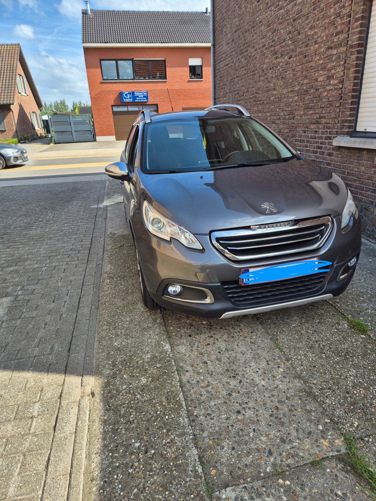 Peugeot 2008 très propre, Autos, Peugeot, Particulier, Essence, Euro 6, SUV ou Tout-terrain, 5 portes, Boîte manuelle, Argent ou Gris
