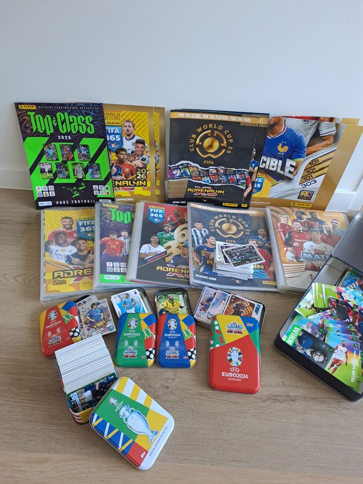 Voetbal verzamelkaarten panini en topps lot, Hobby en Vrije tijd, Verzamelkaartspellen | Pokémon, Ophalen