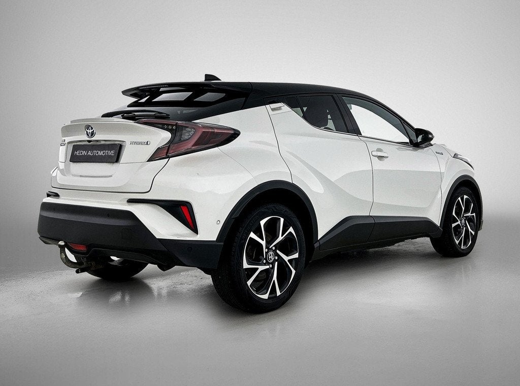 Toyota C-HR 1.8 VVT i-Hybrid C-Lub Aut. | Trekhaak | Achteru, Euro 6, 4 cilinders, Wit, Bedrijf